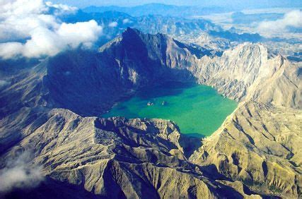 Experience the Excitement: The Hidden Splendid Beauty of Mt. Pinatubo Craters Lake