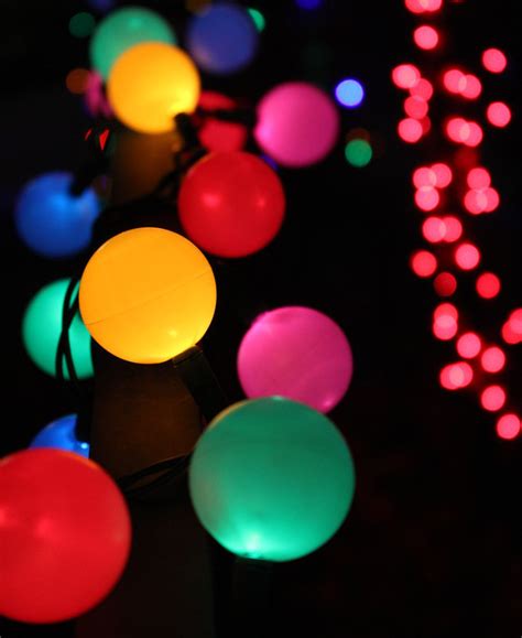 Amazing DIY Christmas Lights | AllFreeHolidayCrafts.com