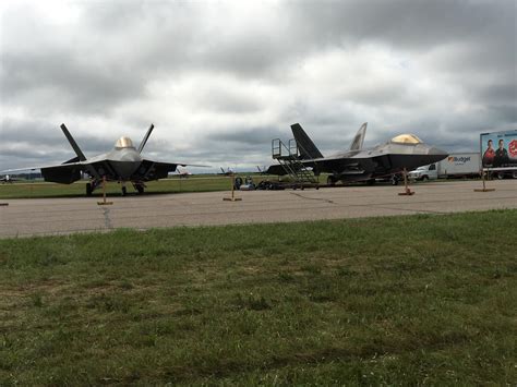 F-22s at the air show today (July 21, 2018) at CFB Cold Lake : r/aviation