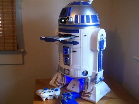 R2D2 Modded into an X-Box 360 Projector