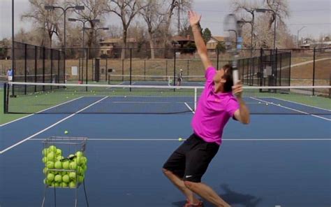 SLICE SERVE TIPS: Don’t Make This Serve Mistake! | Tennis Evolution