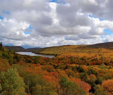 Michigan Fall Foliage- 12 Places for Fall Colors in Michigan