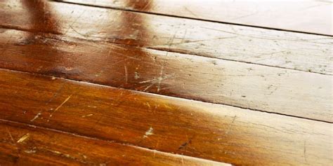 How to Remove Drag Marks From Hardwood Floors - A Comprehensive Guide