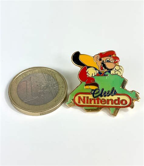 Vintage Club Nintendo Pin. Super Mario Luigi Pin. Badge. - Etsy