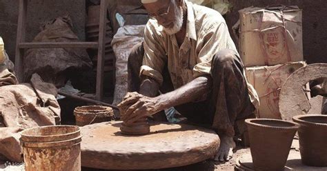 Dharavi Slum Pottery Tour with Family Lunch - Klook India