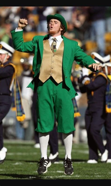 NOTRE DAME MASCOT LEPRECHAUN | Notre dame mascot, Notre dame university, Georgia football