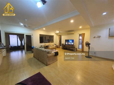 Putra Heights Corner lot 2-sty Terrace/Link House 5+1 bedrooms for sale | iProperty.com.my