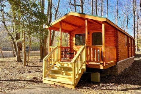 Sixteen of the Best Park Model Cabins for you to Buy Right Now - Log ...