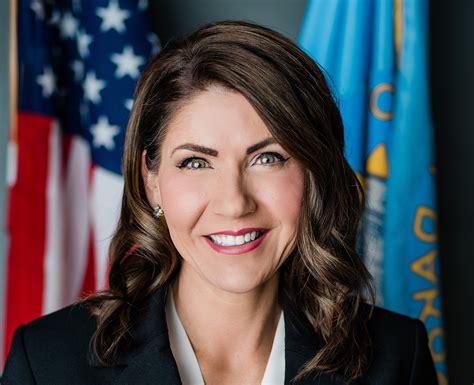 Kristi Noem Before Plastic Surgery / Kristi Noem United States Congresswoman Kristi Noem Of Sou ...