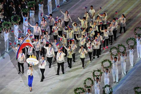 Team Philippines proudly marches as Cambodia officially opens SEA Games 2023 | Inquirer Sports