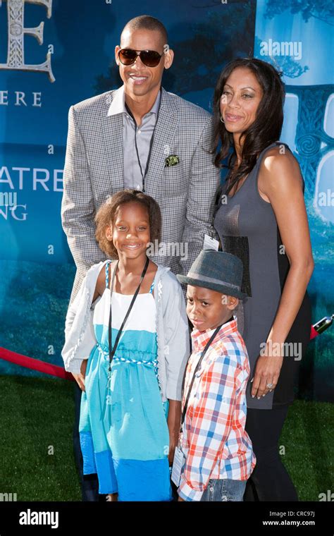 Basketball great, Reggie Miller and family arrive at the Los Angeles ...