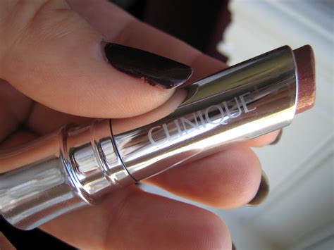 Bower of Blisse: Clinique Butter Shine Lipstick in Adore U