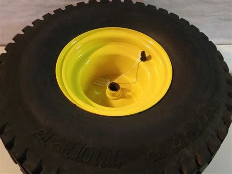 GENUINE JOHN DEERE LAWN TRACTOR REAR TIRE 20X10X8 PART NUMBER AM121904 ...