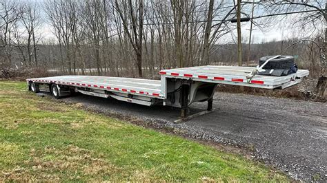 Step Deck Trailers: What Are They & How Are They Used? – Freight Course