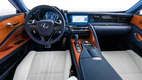 Experience Luxury and Elegance with the 2018 Lexus LC 500