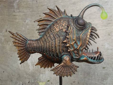 Angler fish Chat Steampunk, Arte Steampunk, Deep Sea Creatures, Deco Originale, Fish Sculpture ...