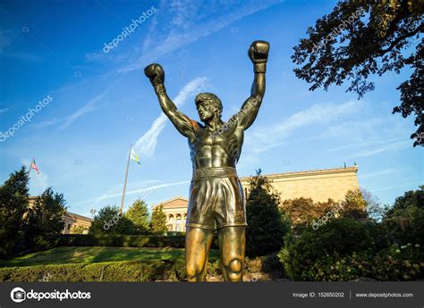 The Rocky Statue in Philadelphia – Stock Editorial Photo © f11photo ...