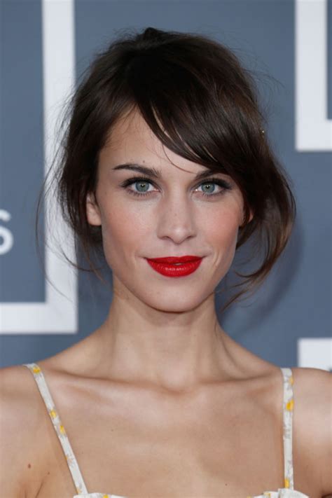 File:Alexa-chung-hair-first-look-at-her-l-oreal-campaign-35539 w1000.jpg - Wikimedia Commons