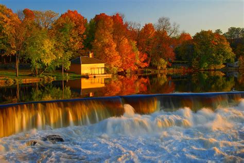 Foliage in New England: Lowell and the Merrimack Valley