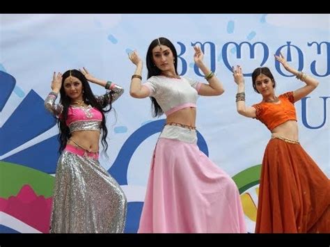 Sharara Sharara / Dance group Lakshmi / International Culture Festival / IBSU - YouTube