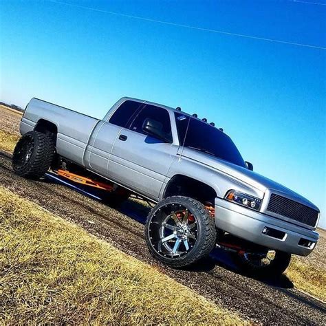 custom 2nd Gen Dodge Ram Cummins With 24s | Cummins trucks, Dodge ...