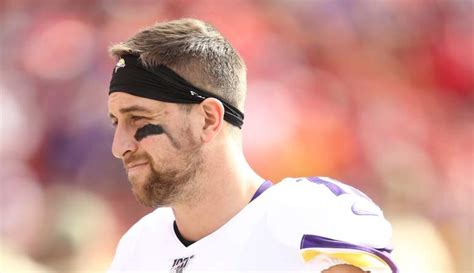 Vikings Get Bad News on WR Adam Thielen's Hamstring Injury