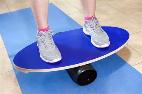 12 Balance Board Exercises For Runners - The Wired Runner