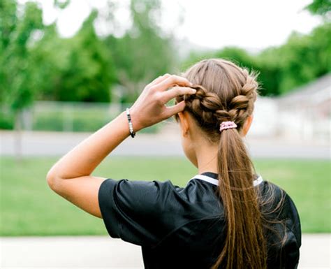 6 Cool & Cute Soccer Hairstyles for Girls - PRO Hair Tie