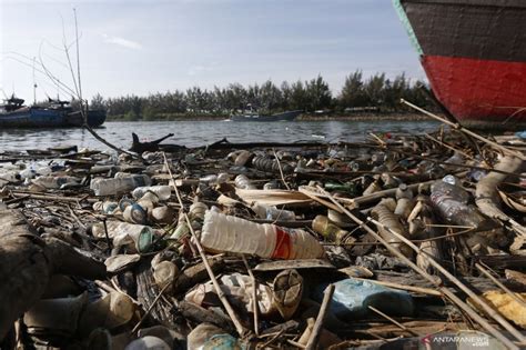 KLHK: Indonesia berhasil kurangi timbulan sampah ke laut 15,30 persen - ANTARA News