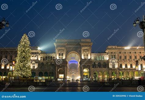 Galleria Vittorio Emanuele with Christmas Tree Editorial Photo - Image ...