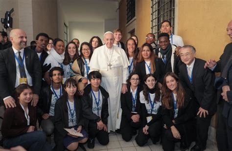 Hebrew University student delegation meets the Pope - The Jerusalem Post