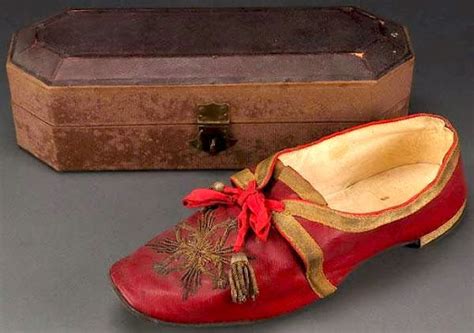 The History and Symbolism of the Pope's Red Shoes ~ Liturgical Arts Journal