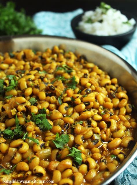 Black Eyed Peas Vegan Curry for Healthy Digestion | Recipe | Healthy digestion, Vegan dinner ...