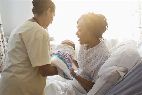 Here's What You Need To Know About Baby-Friendly Hospitals - HelloFlo