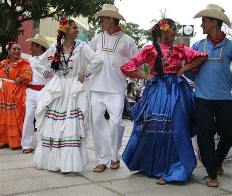 Honduras | Traditional dresses, Honduras travel, Culture