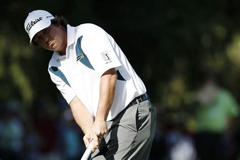 PGA Championship: Jason Dufner makes par at No. 18 ... barely ...