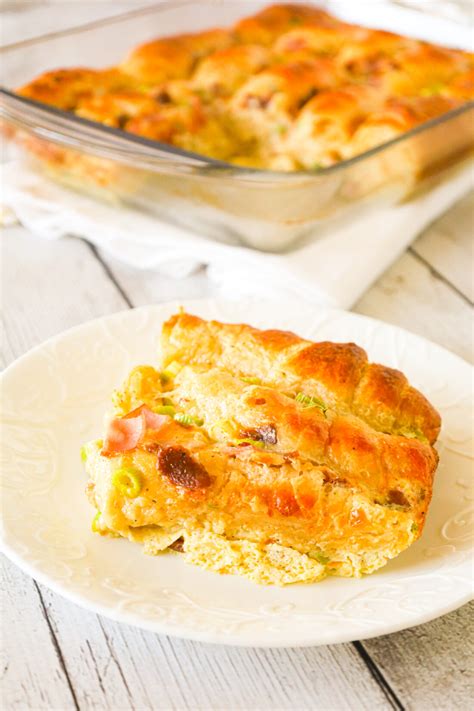 Crescent Roll Breakfast Casserole - THIS IS NOT DIET FOOD