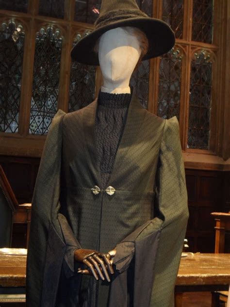 Professor McGonagall | Harry potter outfits, Harry potter costume, Harry potter cosplay