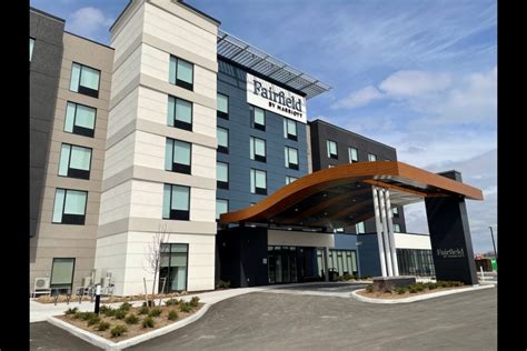 New Fairfield Hotel opens doors, welcomes first guest (7 photos) - Orillia News