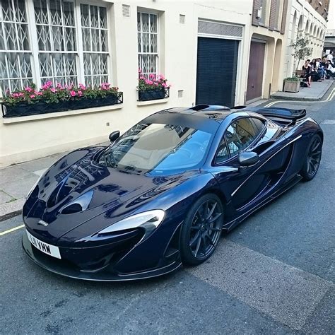 Absolutely beautiful dark blue, MSO McLaren P1