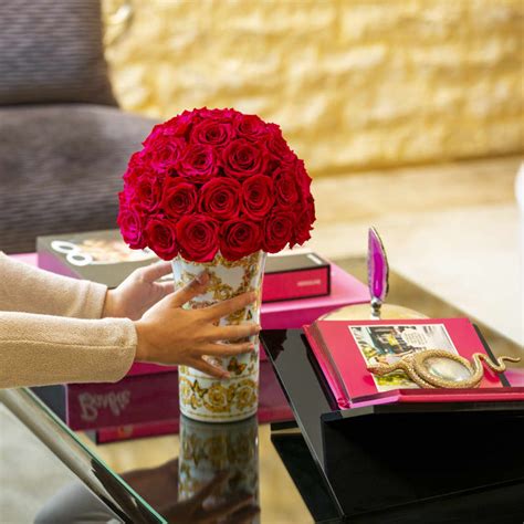 Luxury Roses - Beverly Hills | OnlyRoses