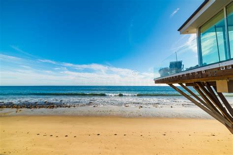 Beach house in Los Angeles stock image. Image of cloud - 82373045