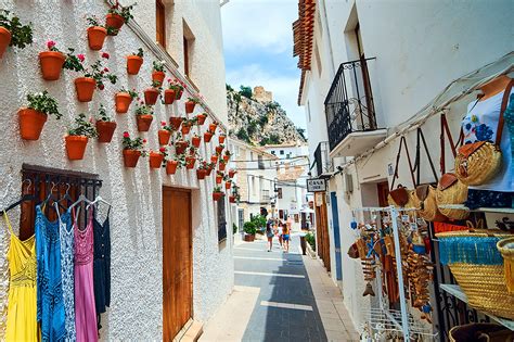 10 Best Places to Go Shopping in Alicante - Where to Shop in Alicante ...