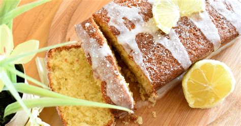 Easy Lemon Drizzle Cake Recipe