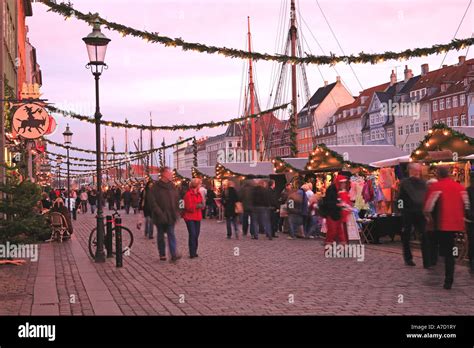 Nyhavn, Christmas Market, Copenhagen Stock Photo - Alamy