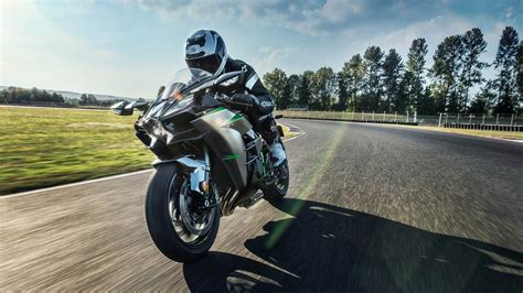 Top 10 Fastest Road-Legal Motorcycles You Can Buy Today