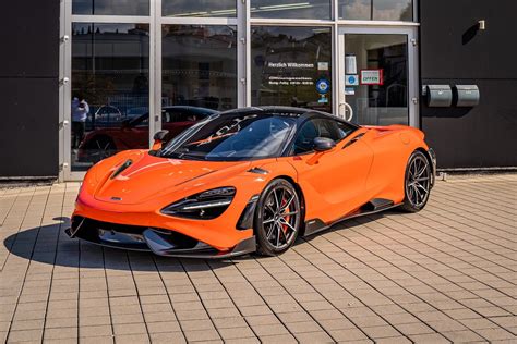 50+ Mclaren 765Lt Orange