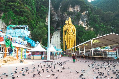 Visiting the Batu Caves in Kuala Lumpur - Omnivagant