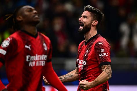 Giroud heads AC Milan past PSG to blow group of death wide open ...