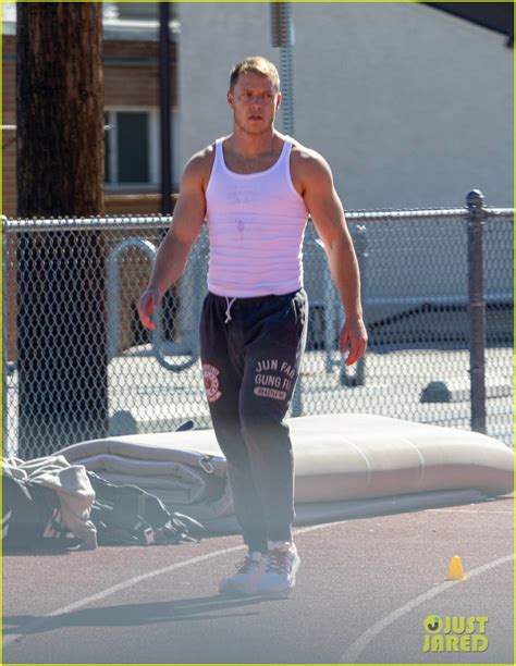 Christian McCaffrey Gets Hot & Sweaty During Outdoor Workout at L.A ...